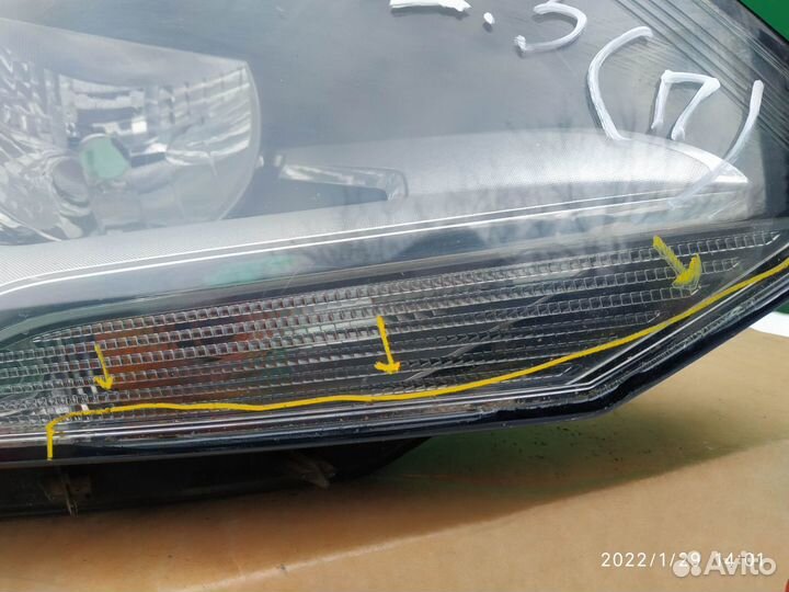 Фара галоген фольксваген туарег 2010-2014 дефект