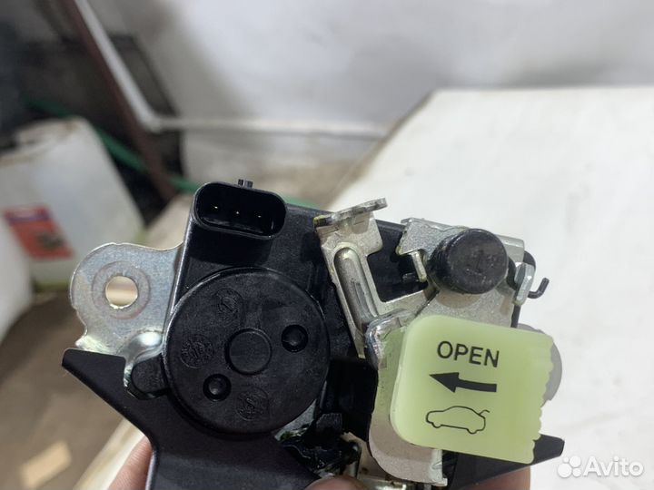 Замок багажника KIA K5 DL3