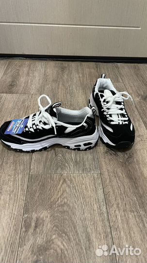 Кроссовки женские Skechers 37