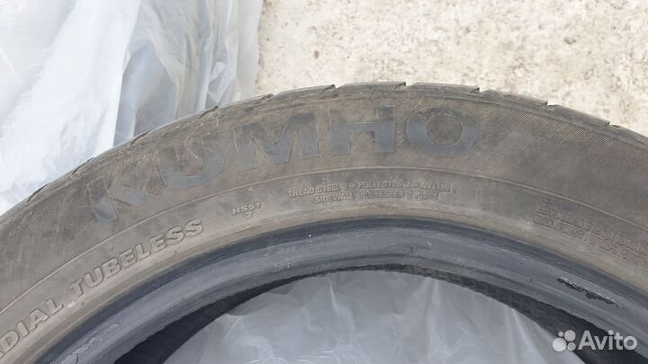 Kumho Ecsta HS51 215/50 R17