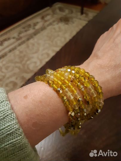 Бусы блестящие 2 нитки разной длины без застежки