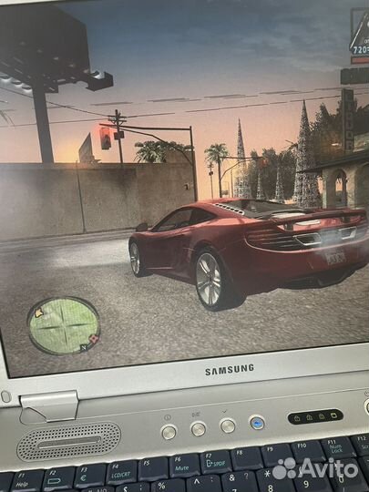 Ноутбук самсунг