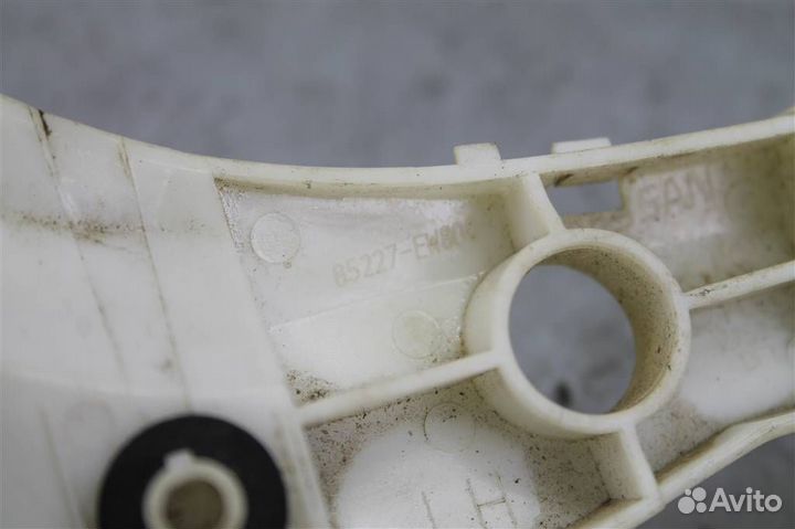 Кронштейн заднего бампера левый Nissan Almera G15