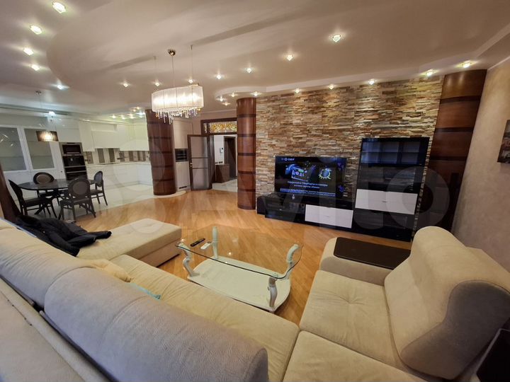 3-к. квартира, 165 м², 8/30 эт.