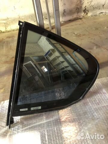 Bmw5 G30 Стекло двери заднее левое форточка
