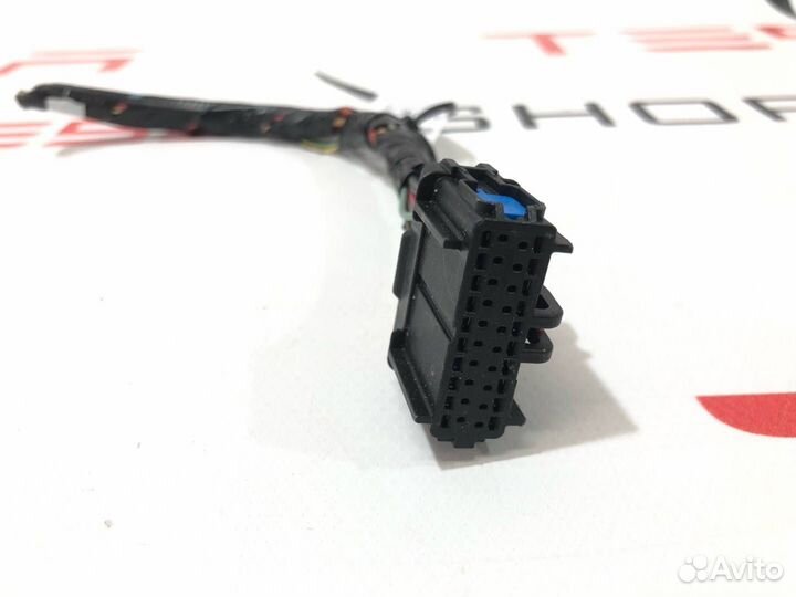 Разъем (фишка) проводки Tesla Model X рест. 2022
