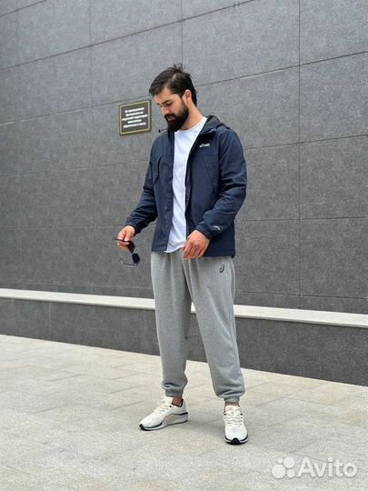 Ветровка asics