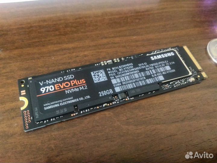 Samsung 970 EVO Plus MZ-V7S250BW 250гб, M.2 2280