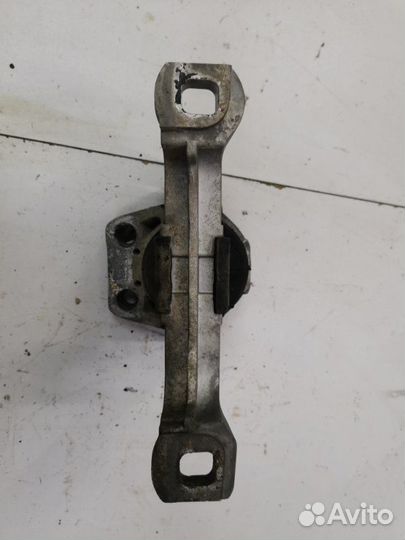 Подушка двигателя Ford Focus седан pnda 2012