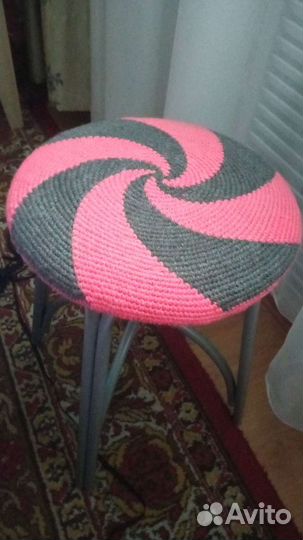 Вязанный Чехол на табурет
