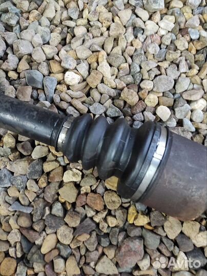 Привод правый всборе Peugeot 406 3.0 под АКПП