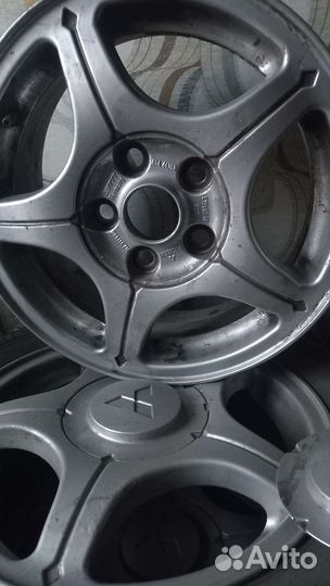 Литые диски Mitsubishi R15 за все