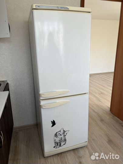 Холодильник Stinol