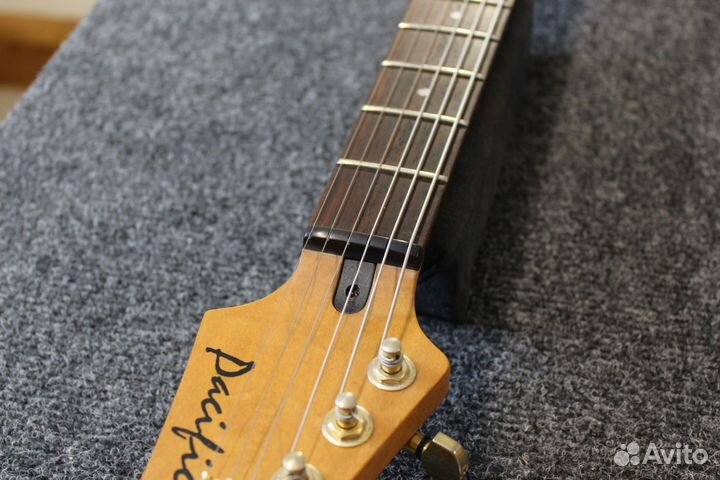 Yamaha Stratocaster электрогитара