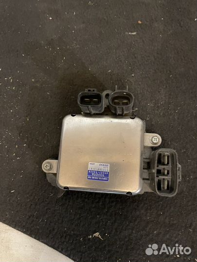 Блок управления вентилятором Toyota LC Prado 120