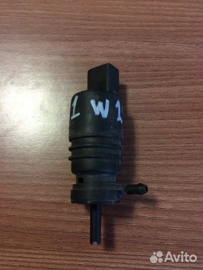 Моторчик омывателя лоб стекла Mercedes CLK w208