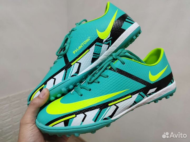 Сороконожки для футбола Nike phantom