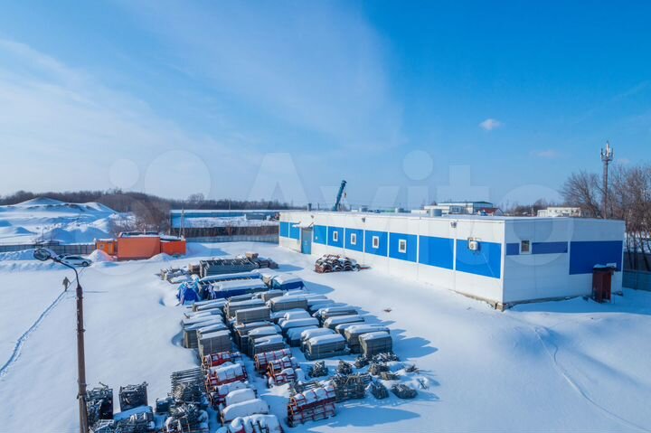 Здание, 2000 м²