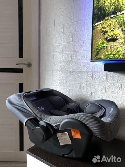 Автокресло детское на выписку, люлька-переноска 0+