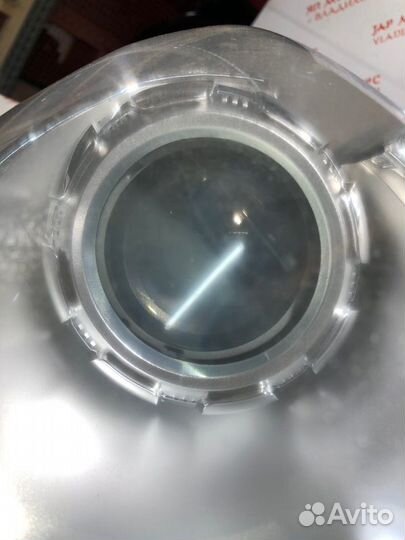 Фара галогеновая правая Volkswagen Touran 1T BMY