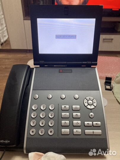 IP Телефон Polycom VVX