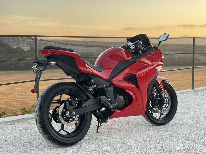 Электро мотоцикл Yamaha R3 5квт. 100Ah