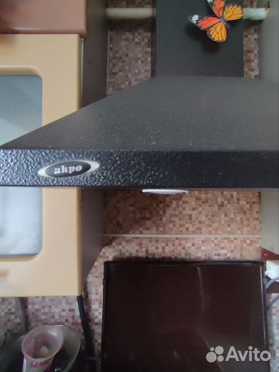 Газовая плита с вытяжкой