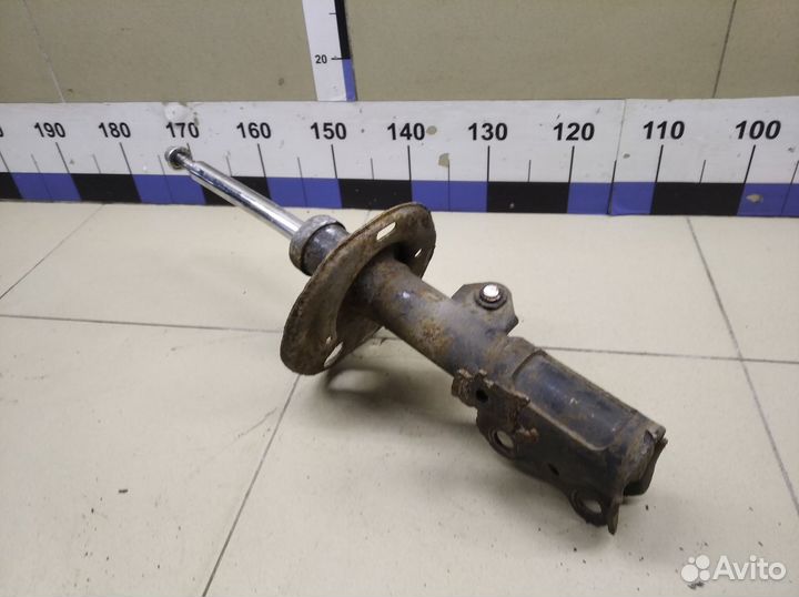 Амортизатор передний левый Corolla E15 2006-2013