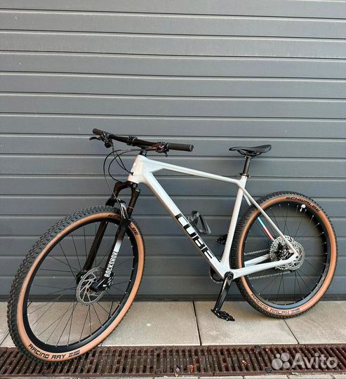 Cube Reaction C:62 Pro Carbon 2022