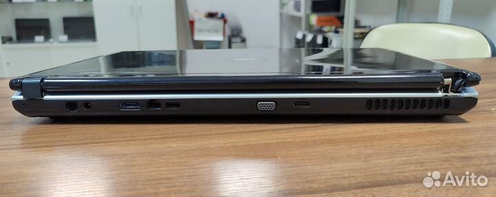 Ноутбук DNS, Core i5-450M, Radeon HD 5730, 17,3