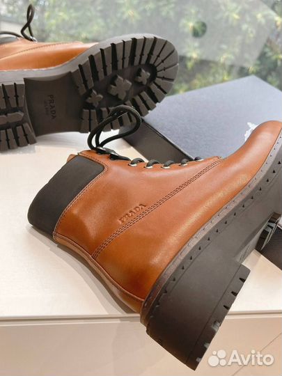 Ботинки Prada женские