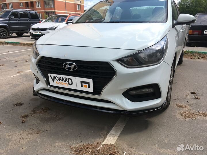 Сплиттер переднего бампера Hyundai Solaris 2 текстура