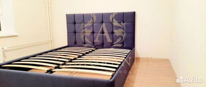 Кровать с мягким изголовьем под заказ