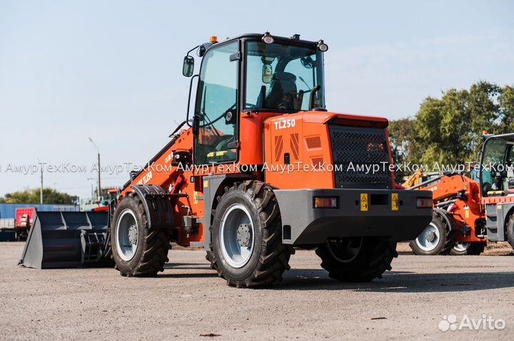 Фронтальный погрузчик Molot TL250, 2023