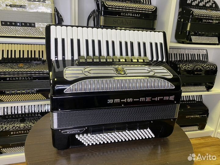 Аккордеон Weltmeister Supita новый