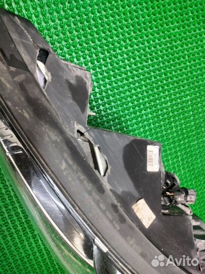 Фара передняя левая Hyundai Elantra AD 2016