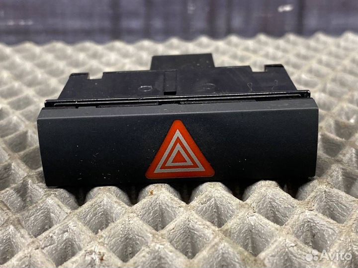 Кнопка аварийной остановки Audi A6 Allroad C6 AUK