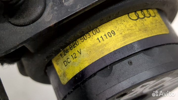 Насос водяной Porsche Cayenne, 2010