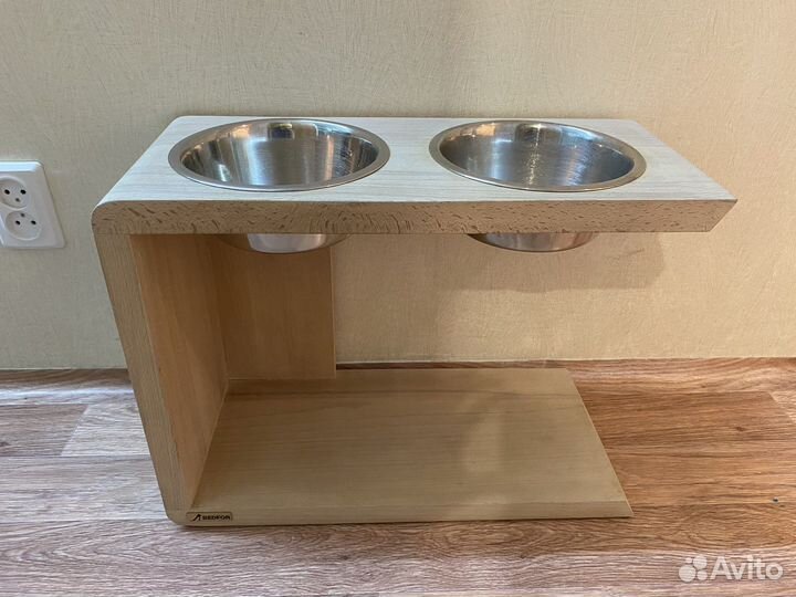 Подставка для мисок