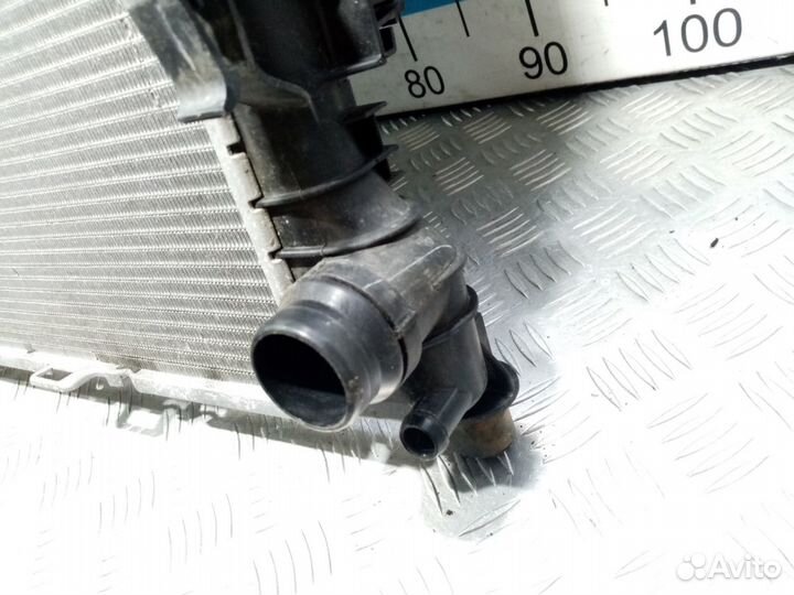 Б/У Радиатор основной Mercedes#002