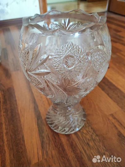 Вазы хрустальные
