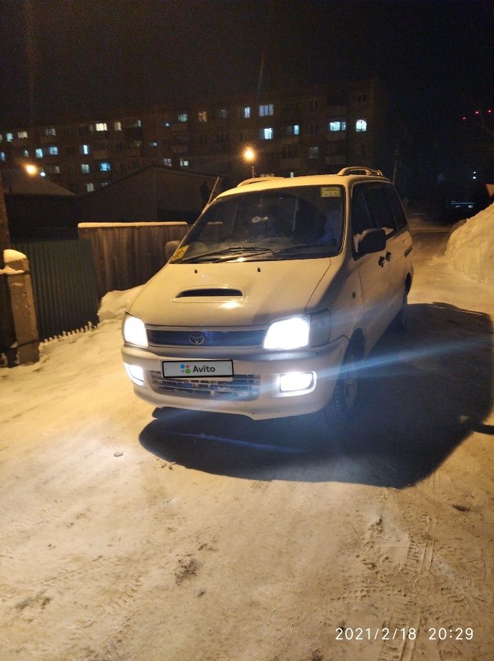 Toyota Town Ace: фото владельца