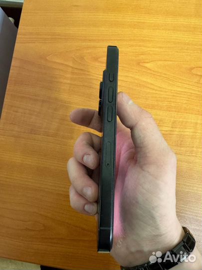 iPhone 16 Pro, 128 ГБ