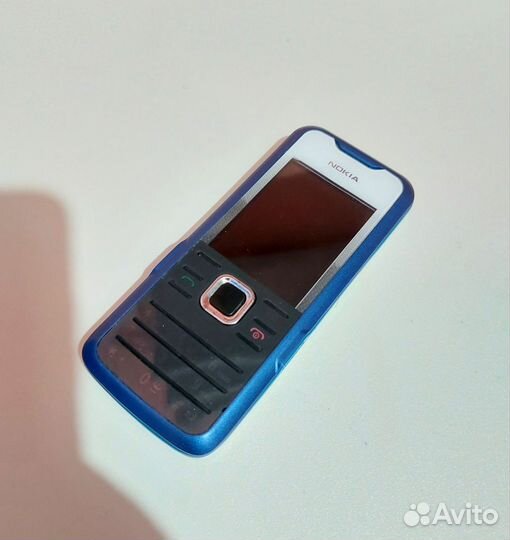 Nokia 7210 Supernova