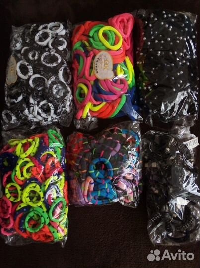 Резинки и заколки для волос