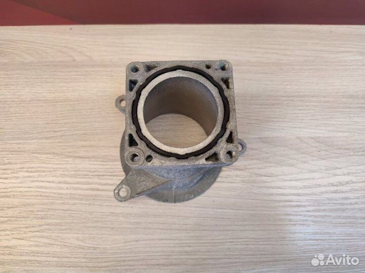 Фланец дроссельной заслонки Renault Logan 2