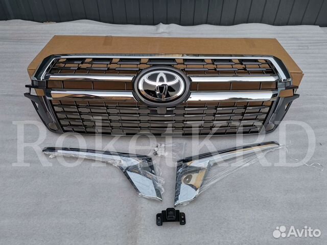 Решетка радиатора Toyota Land Cruiser стиль 2021г