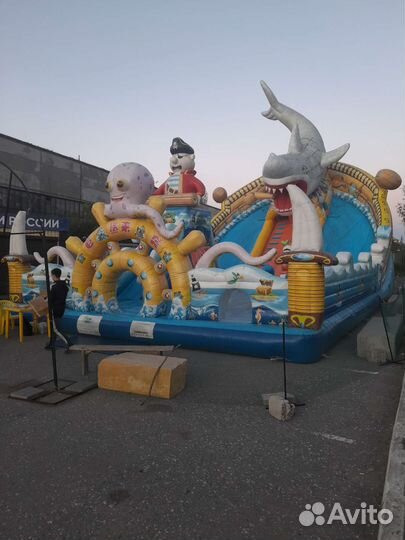 Надувной игровой центр