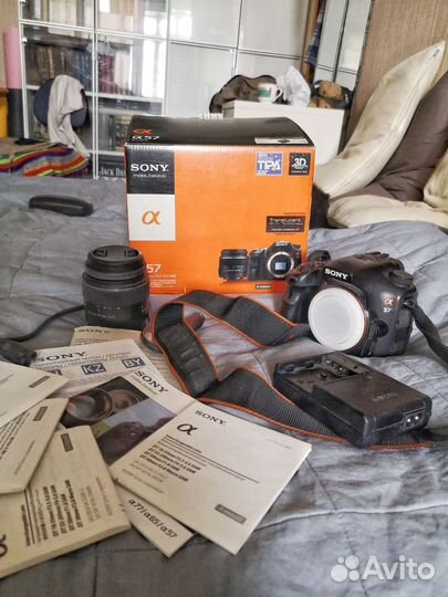 Зеркальный фотоаппарат Sony SLT-A57