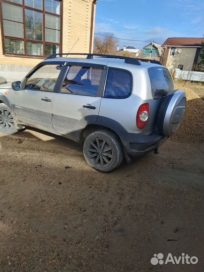 Chevrolet Niva 1.7 МТ, 2010, 150 000 км